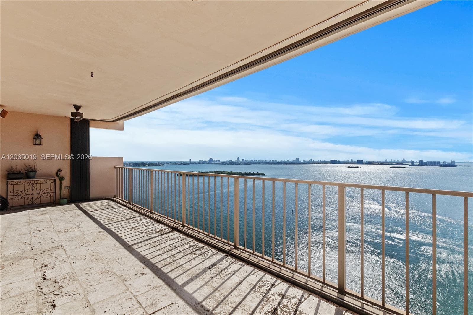 1800 NE 114th St # 2204, Miami, FL 33181 photo 2