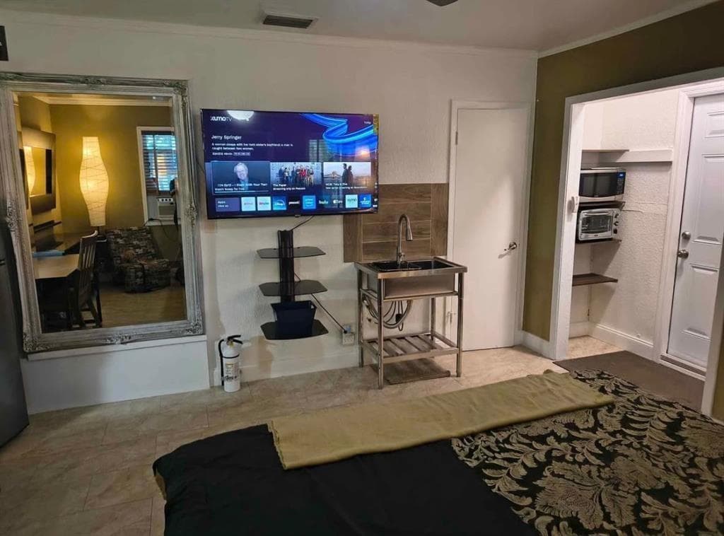 5741 SW 24th Avenue # Unit B, Dania Beach, FL 33312 photo 5