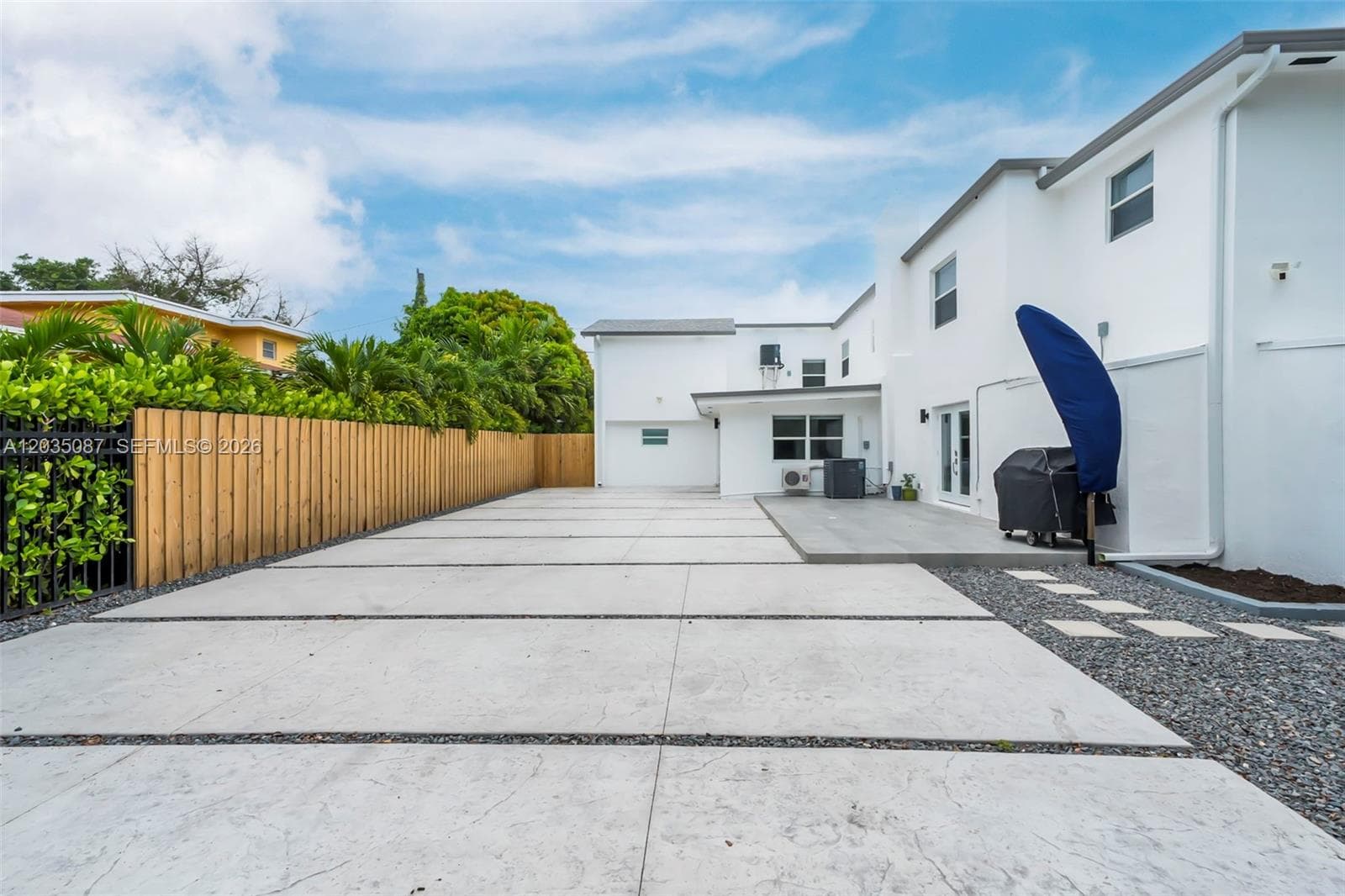 590 SW 23rd Ave, Miami, FL 33135 photo 5