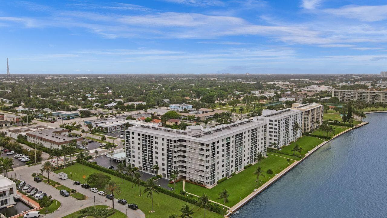 301 Lake Shore Drive # 809, Lake Park, FL 33403 photo 2