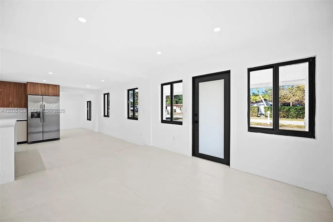 10000 SW 43rd St, Miami, FL 33165 photo 4
