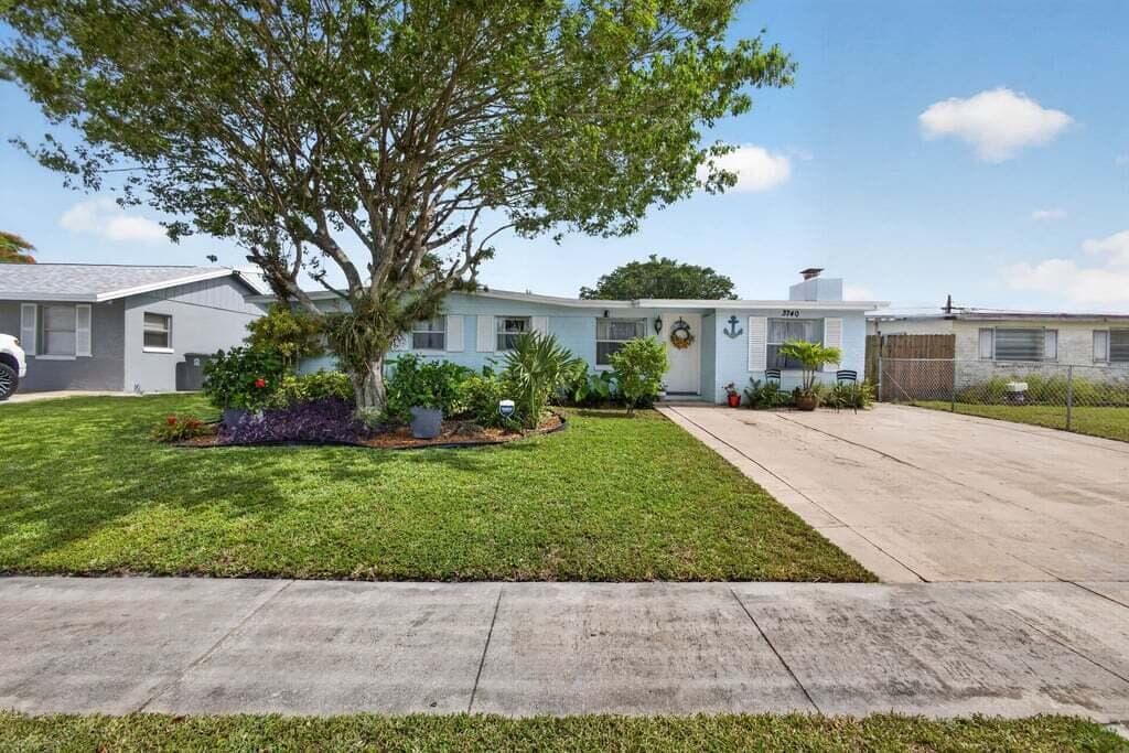 3740 Dunes Road, FL 33410 photo 3