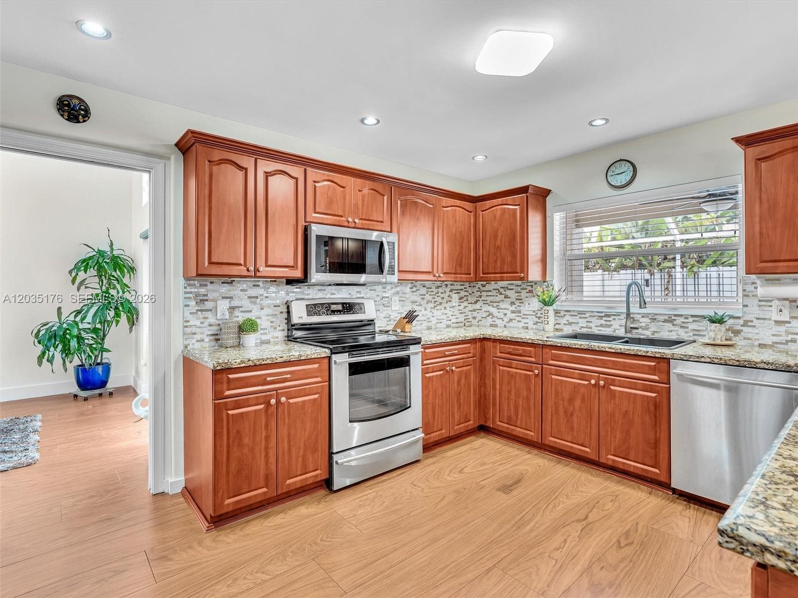 2654 SW 181st Ter, Miramar, FL 33029 photo 5