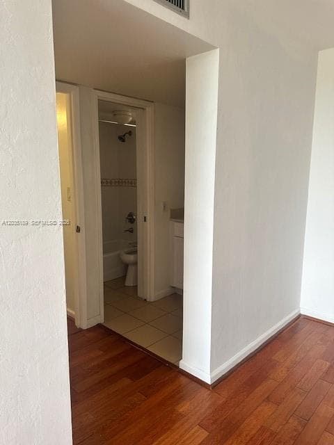 870 NW 87th Ave # 302, Miami, FL 33172 photo 3