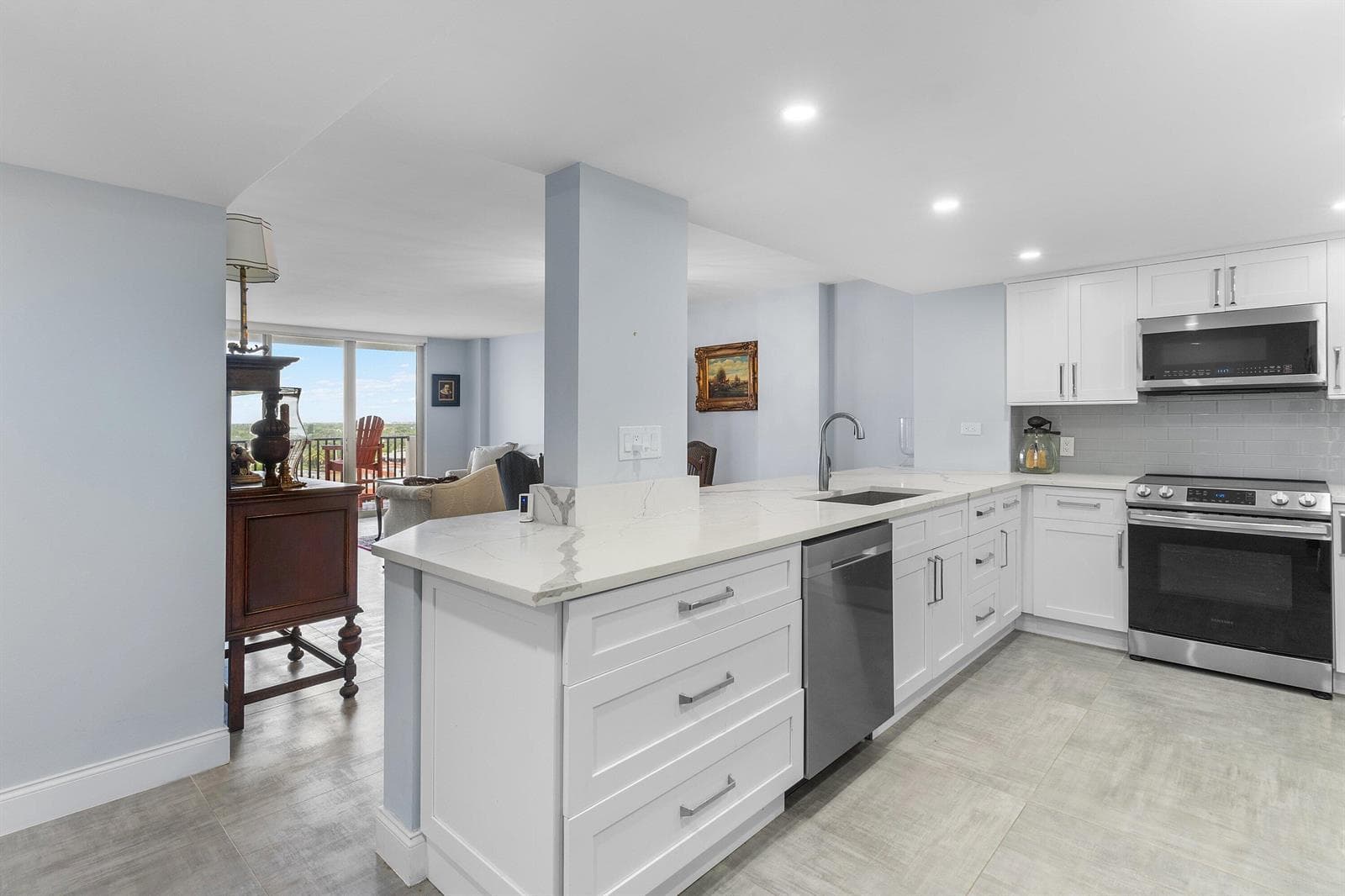 1150 Hillsboro Mile # 905, Hillsboro Beach, FL 33062 photo 5