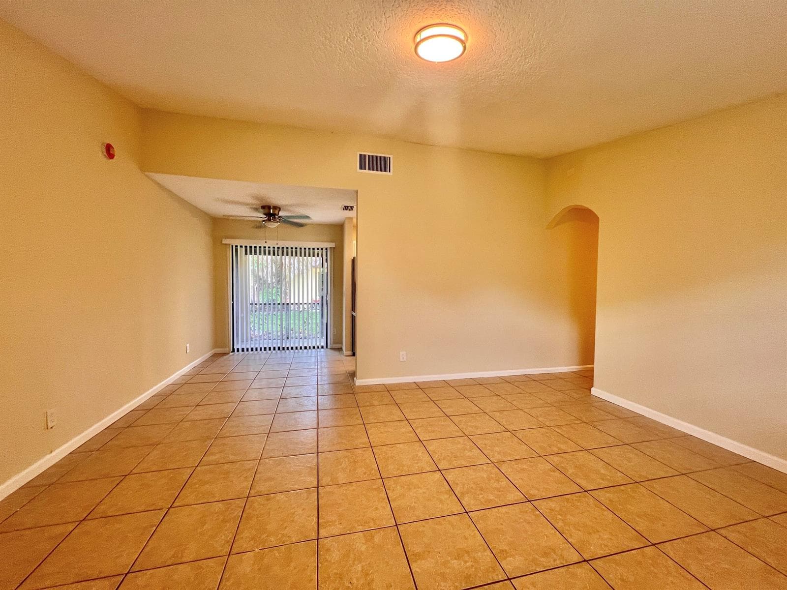 423 Glenwood Drive, West Palm Beach, FL 33415 photo 5