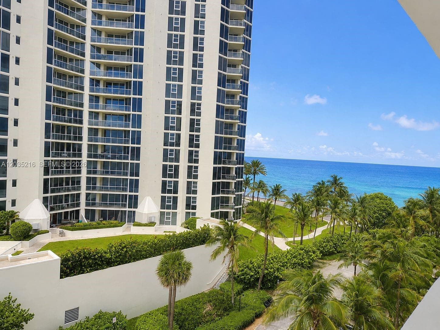 19201 Collins Ave # 527, Sunny Isles Beach, FL 33160 photo 3