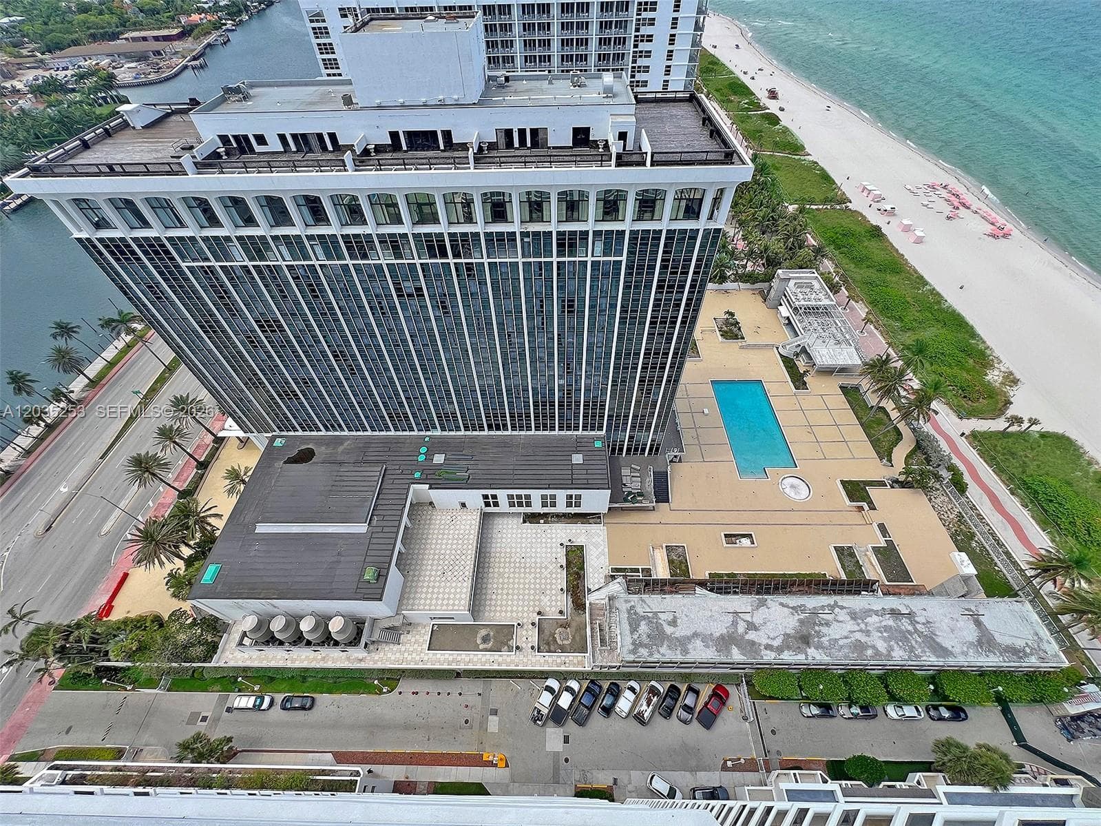 4779 Collins Ave # 2708, Miami Beach, FL 33140 photo 2