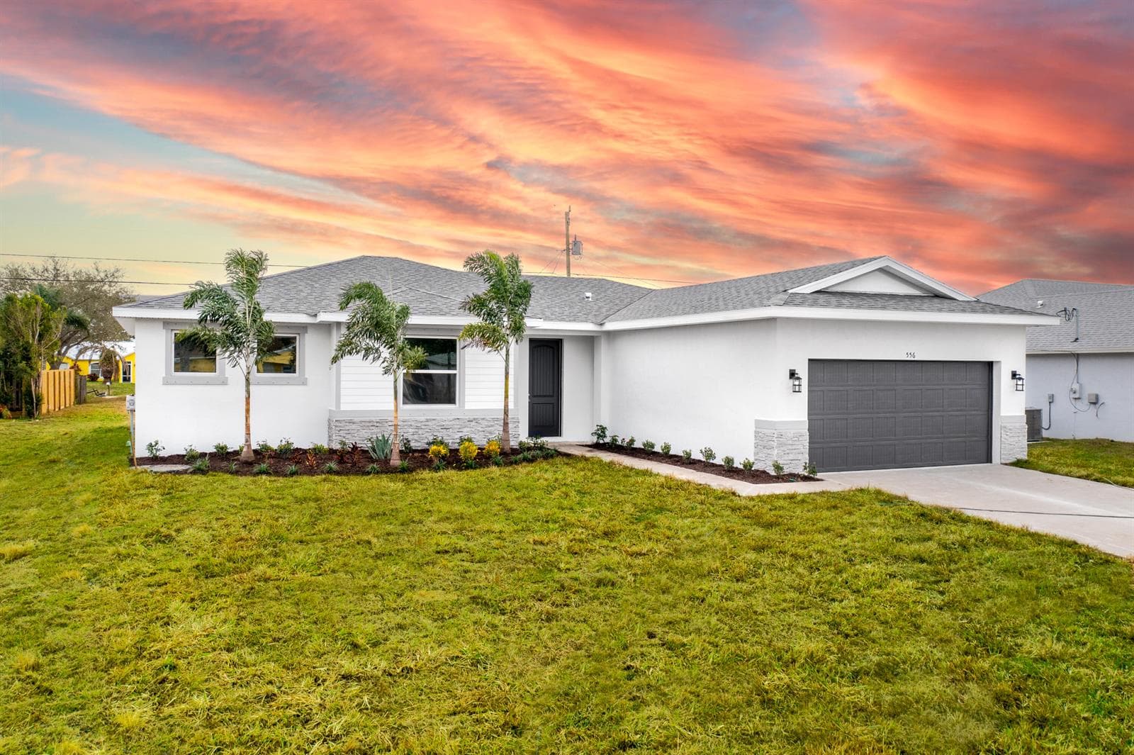 5303 Sunset Boulevard, Fort Pierce, FL 34982 photo 2