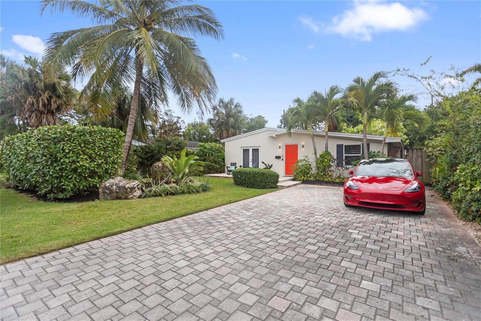 1736 NE 18th Street, Fort Lauderdale, FL 33305 photo 2
