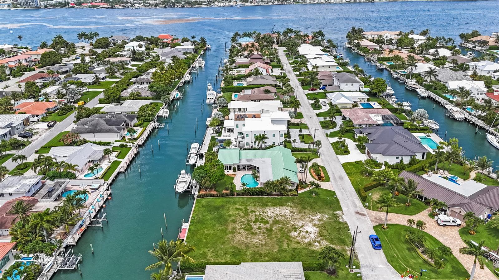 1121 Coral Way, Singer Island, FL 33404 photo 4