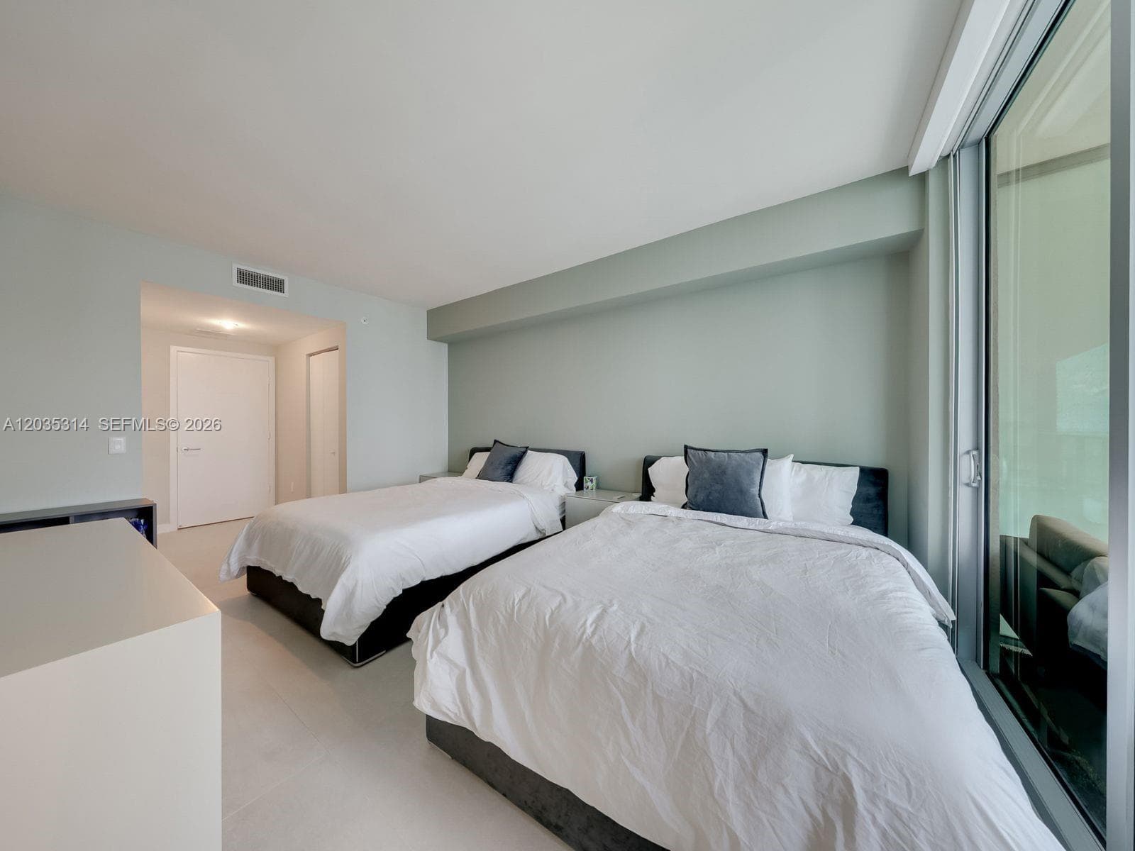1100 S Miami Ave # 3411, Miami, FL 33130 photo 5