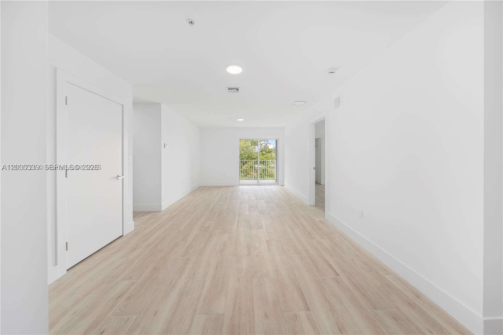 32 NW 14th Ave # 4, Miami, FL 33125 photo 2