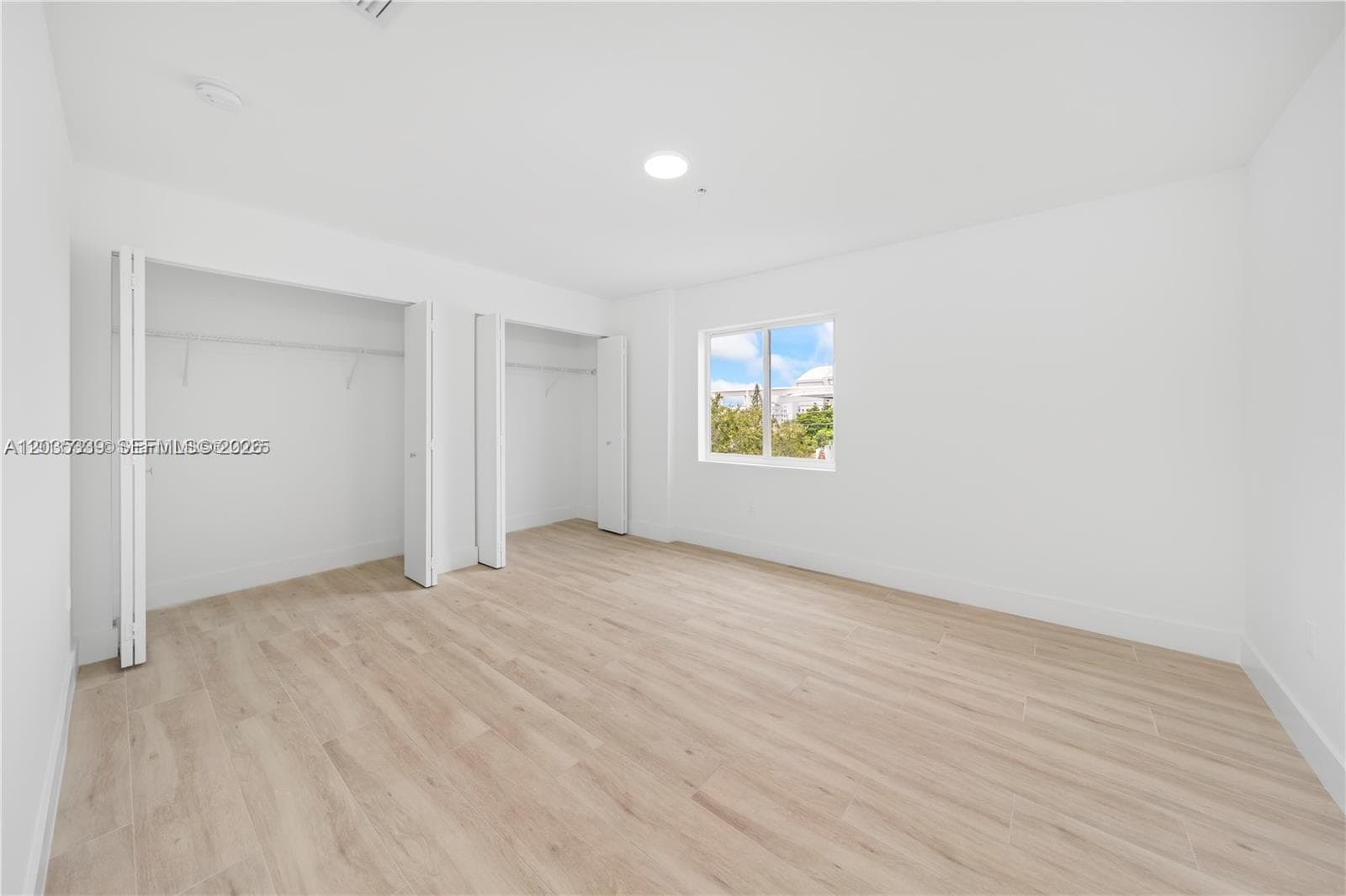 32 NW 14th Ave # 4, Miami, FL 33125 photo 3