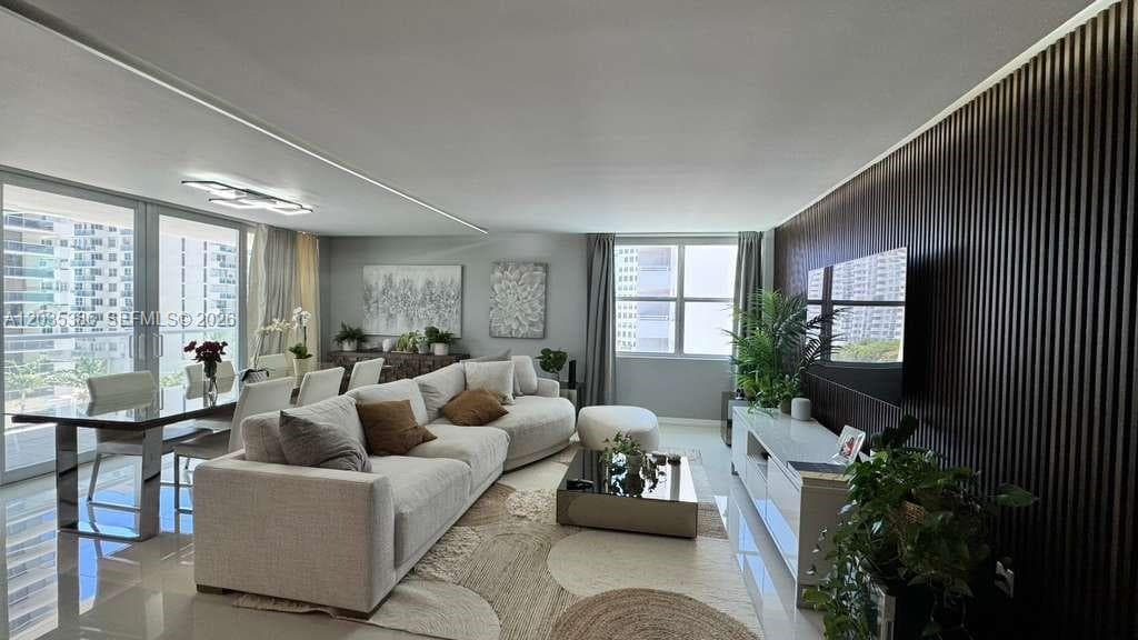 5750 Collins Ave # 7A, Miami Beach, FL 33140 photo 2