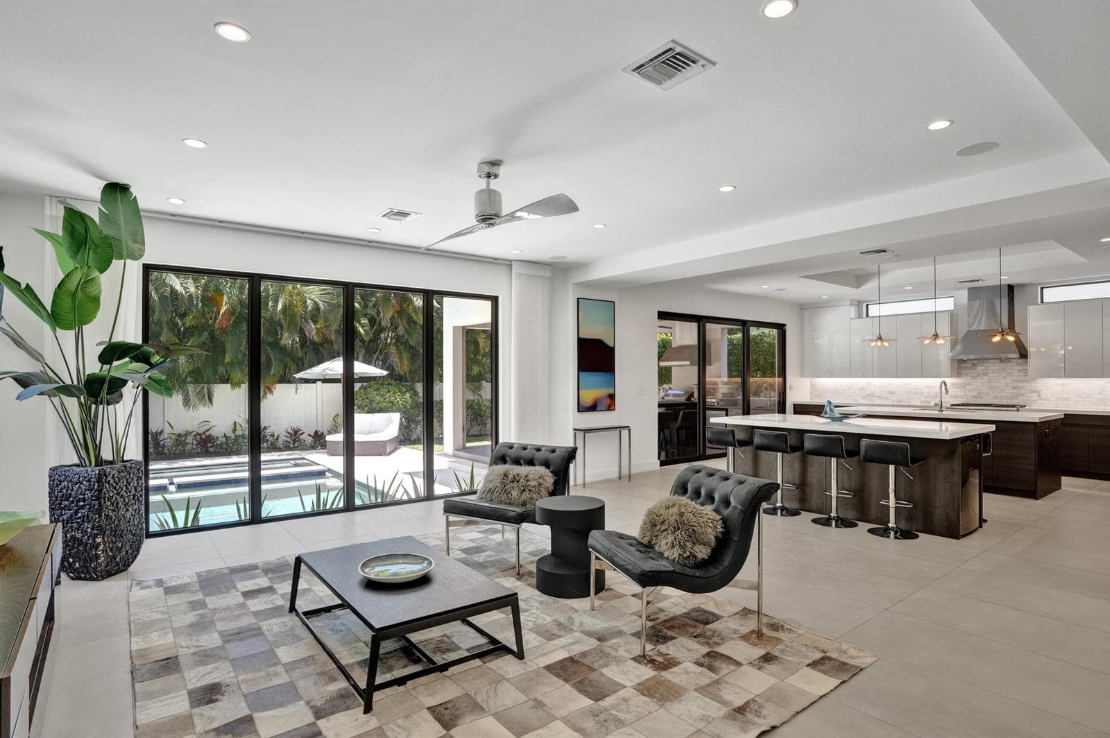 918 SE 8th Street, Fort Lauderdale, FL 33316 photo 2