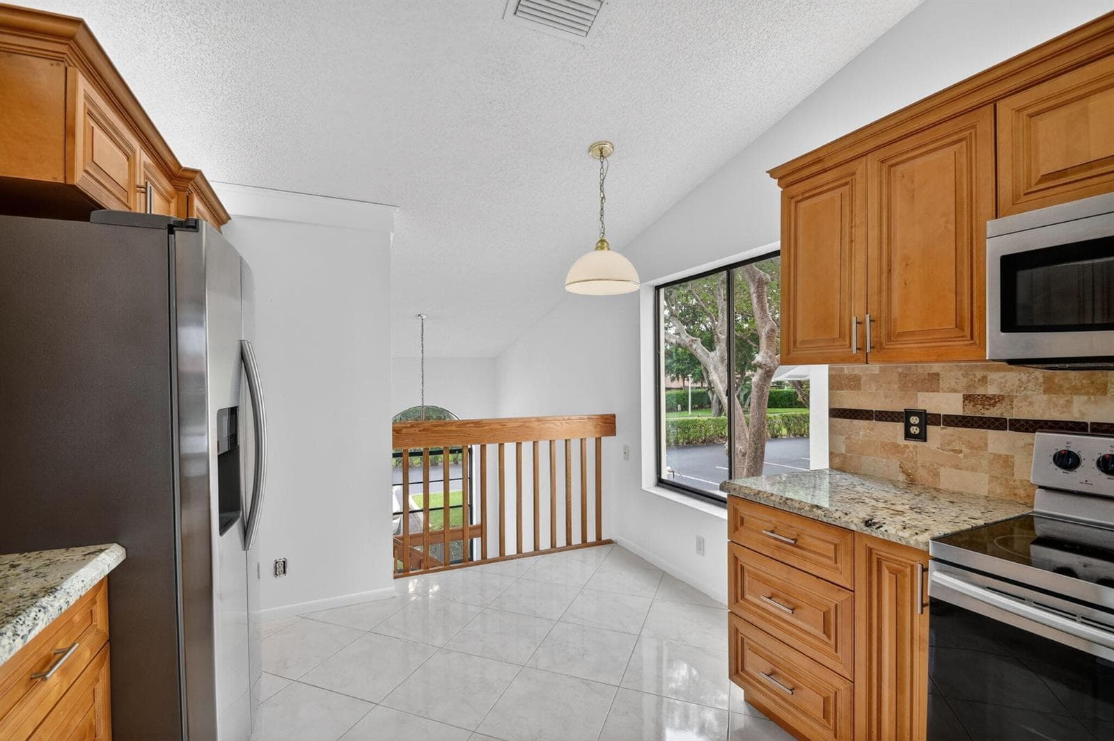 10231 N Circle Lake Drive # 201, Boynton Beach, FL 33437 photo 4