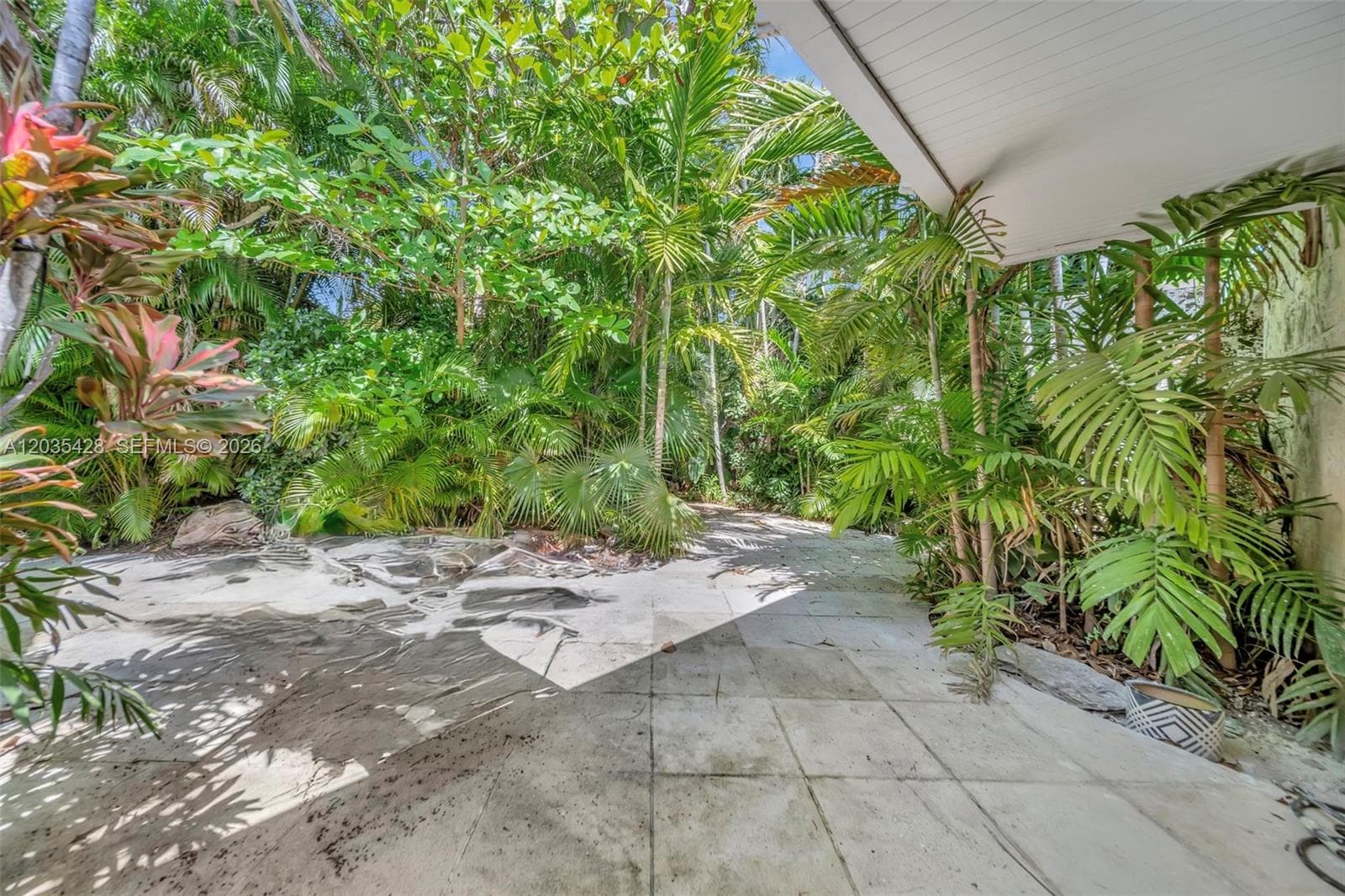 111 S Hibiscus Dr, Miami Beach, FL 33139 photo 5