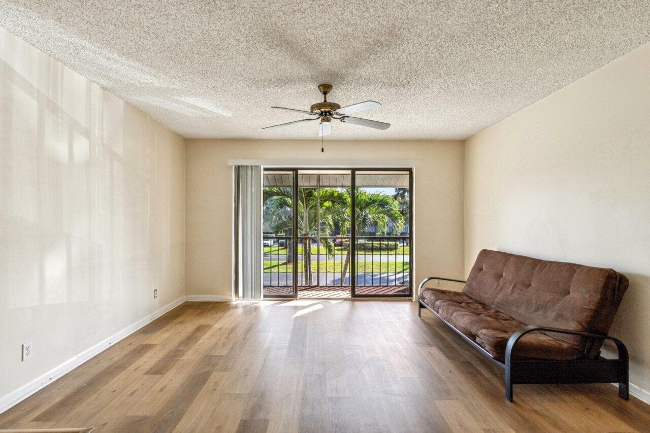 618 Sea Pine Way # A2, FL 33415 photo 3