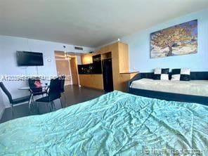 19201 Collins Ave # 939, Sunny Isles Beach, FL 33160 photo 2
