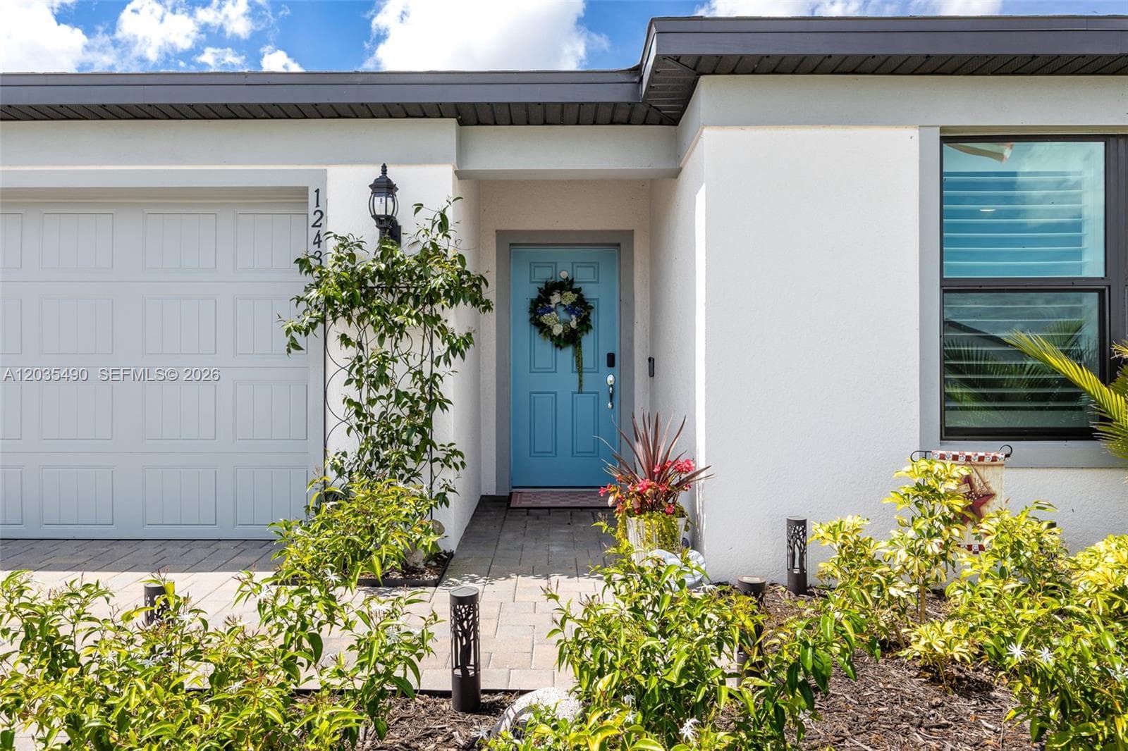 1243 Caloosa Cove Dr, La Belle, FL 33935 photo 2