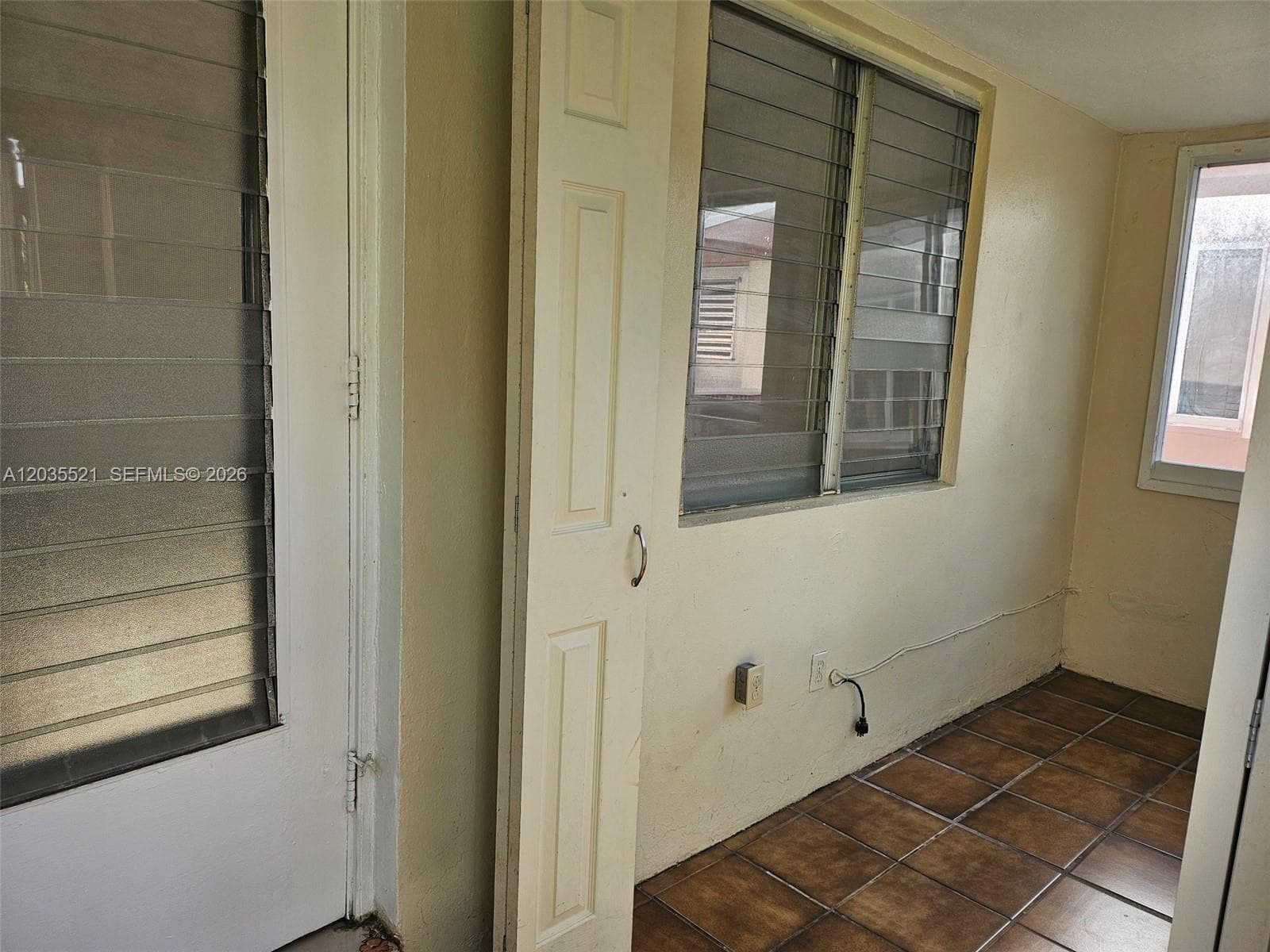 709 NE 4th Ct # 6, Hallandale Beach, FL 33009 photo 4