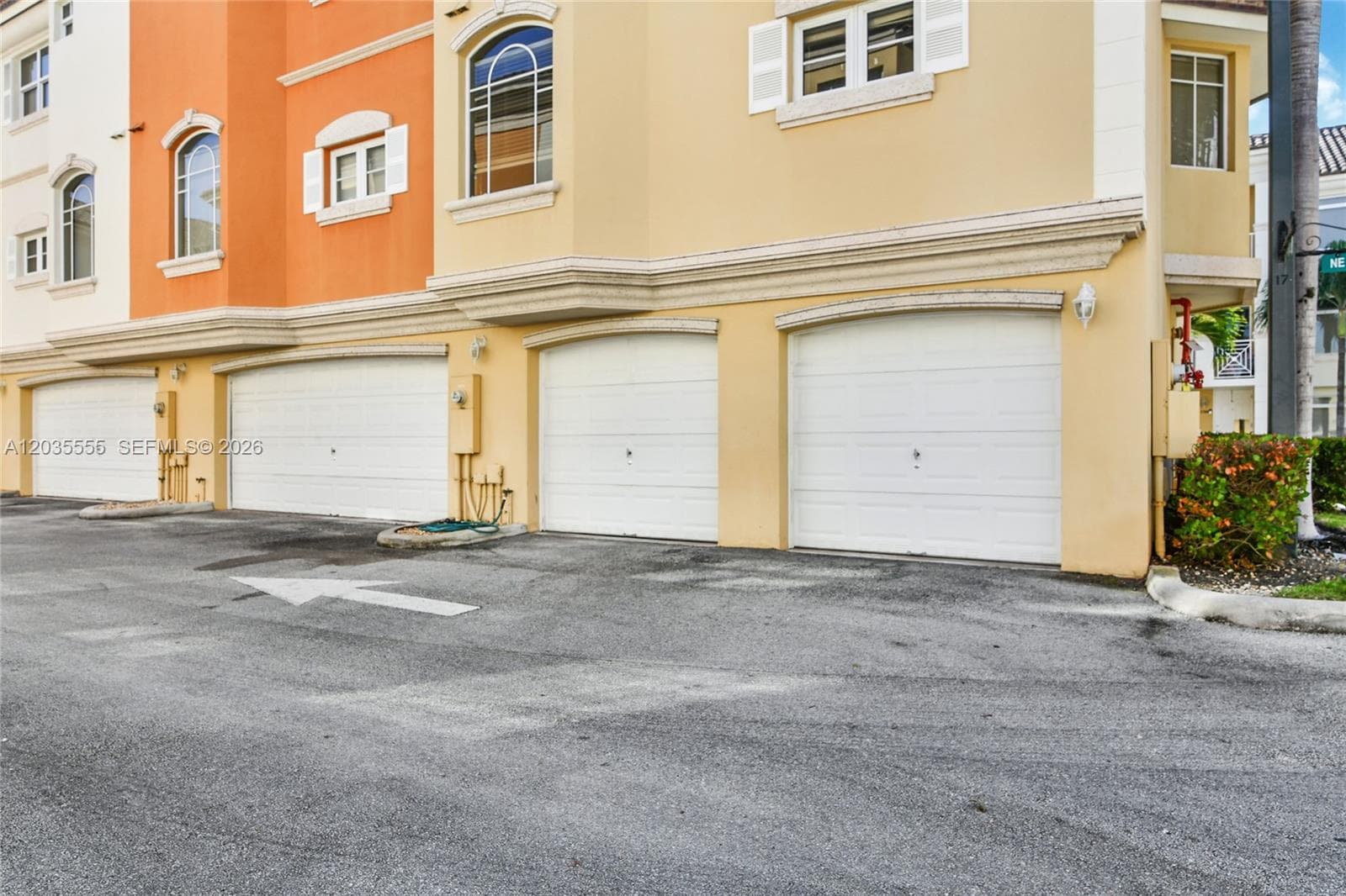2707 NE 184th Ter, Aventura, FL 33160 photo 2