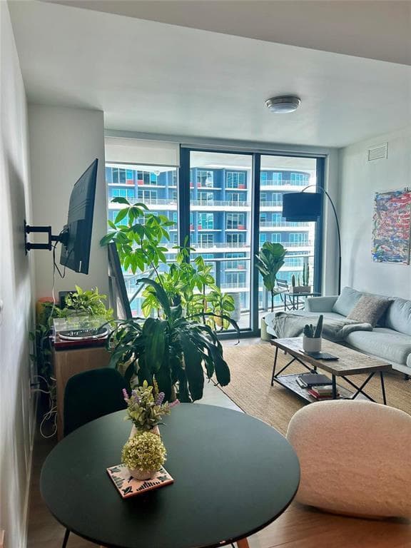1300 S Miami Avenue # 1907, Miami, FL 33130 photo 4