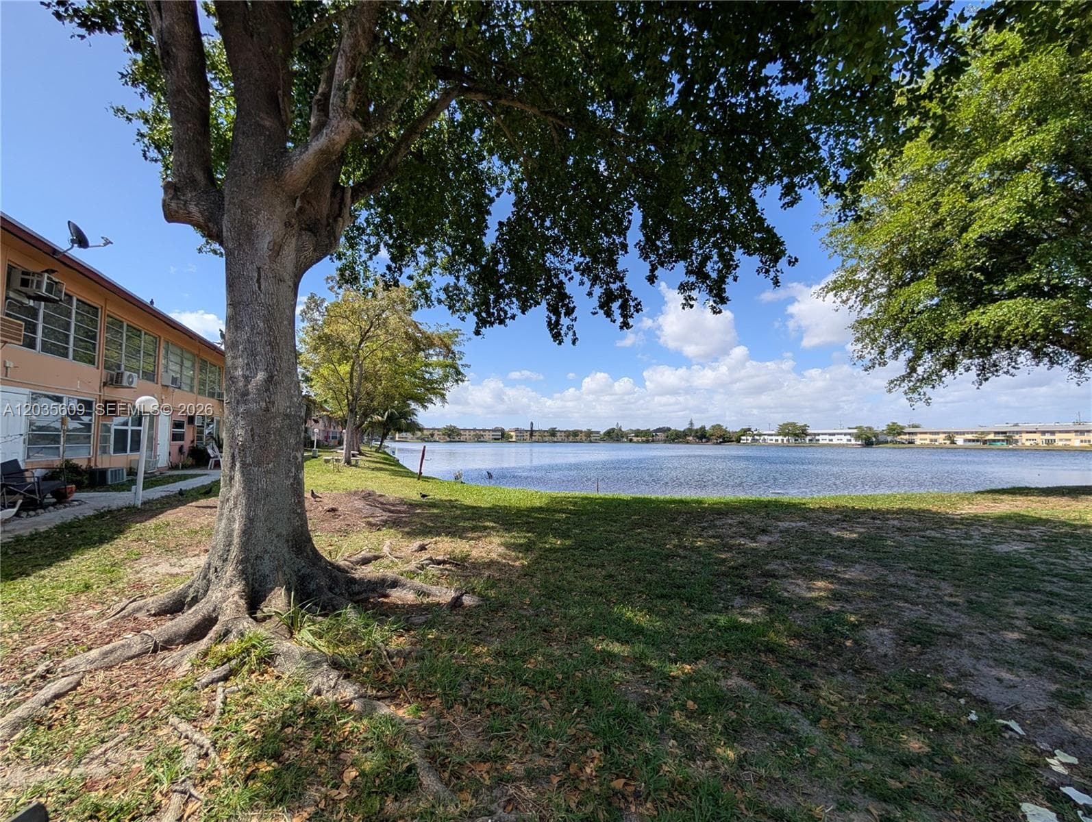 19080 NE 3rd Ct # 311, Miami, FL 33179 photo 2