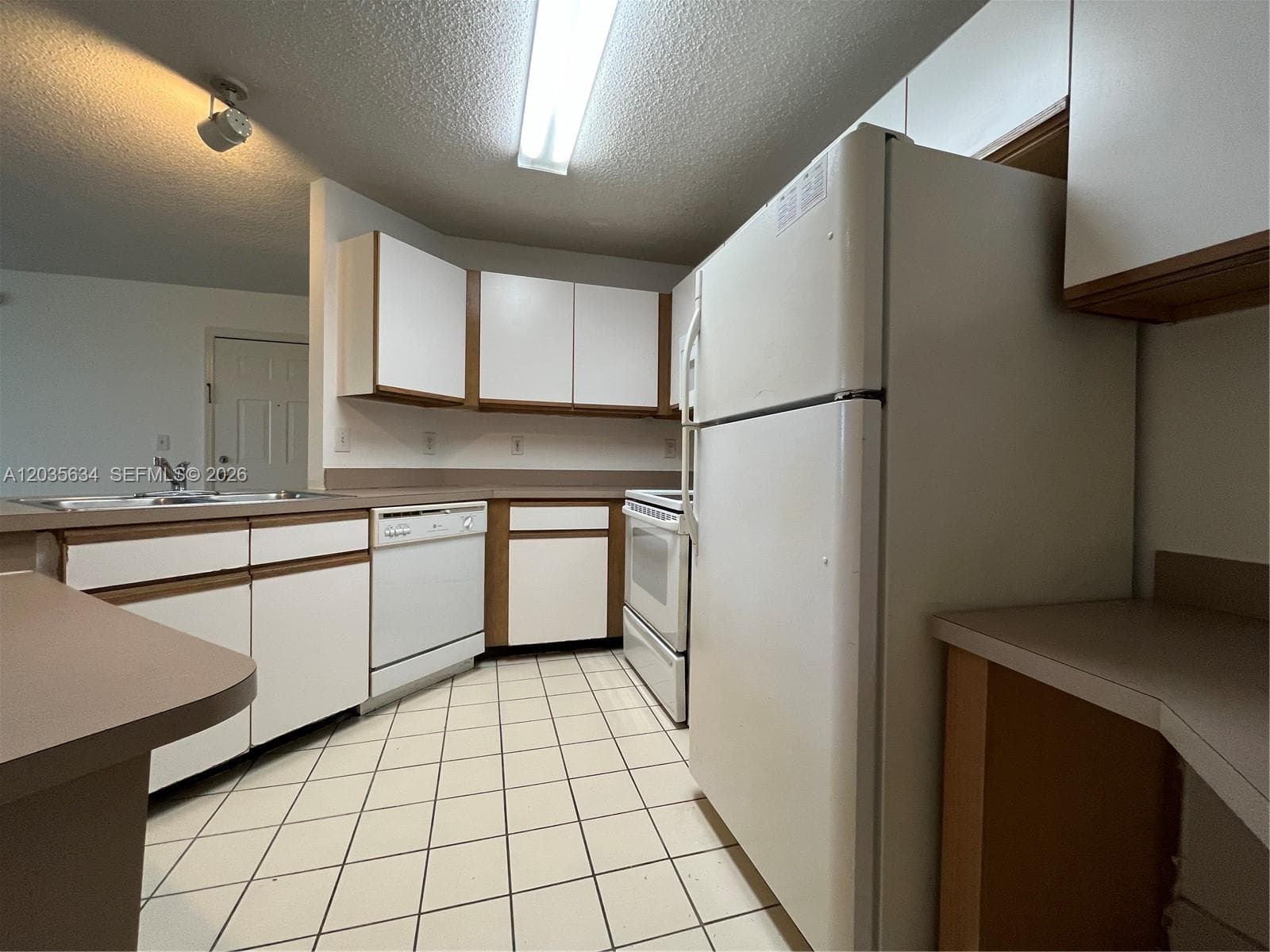 4035 W Mcnab Rd # F203, Pompano Beach, FL 33069 photo 5