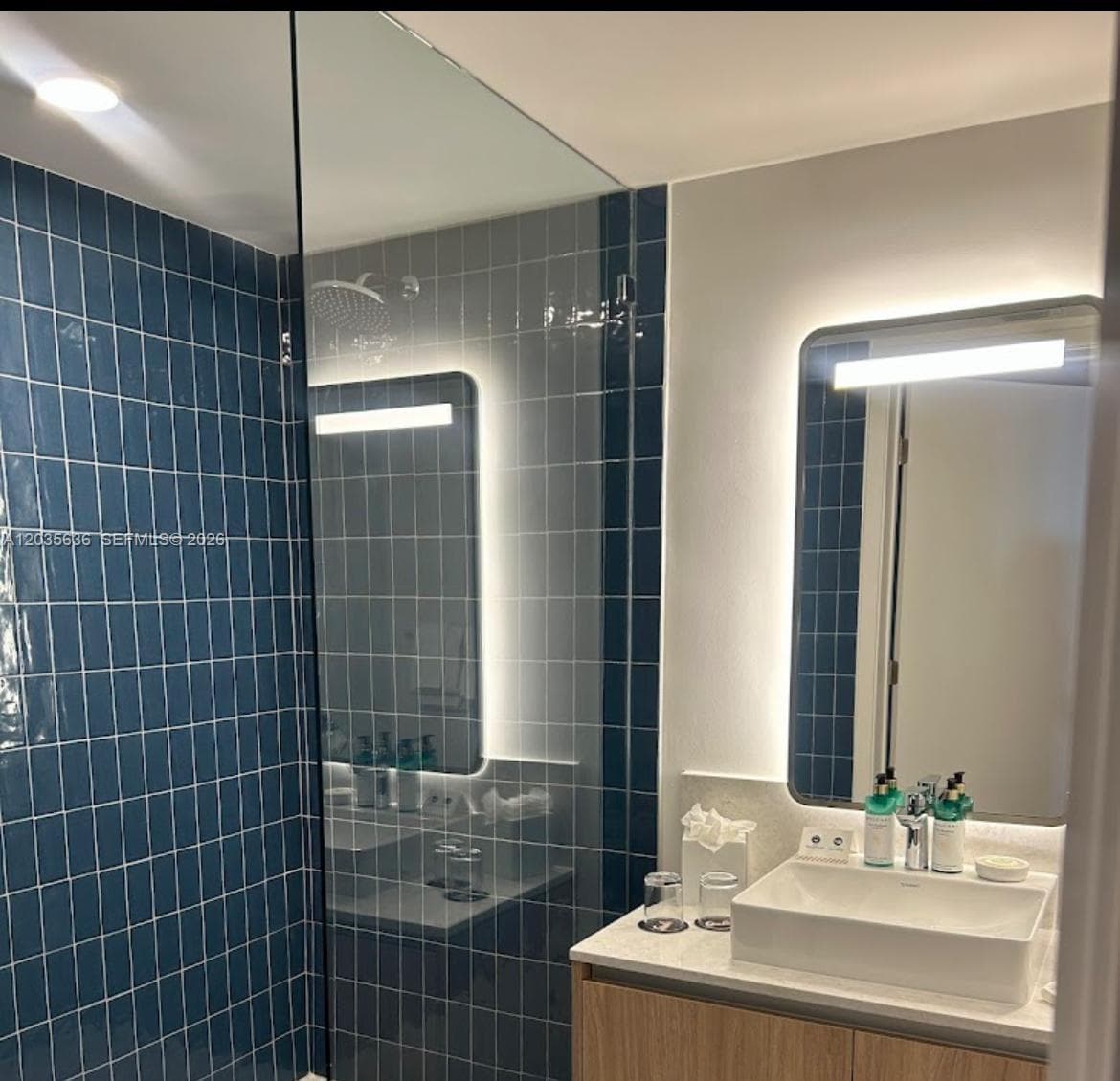 601 NE 1st Ave # 1720, Miami, FL 33132 photo 4