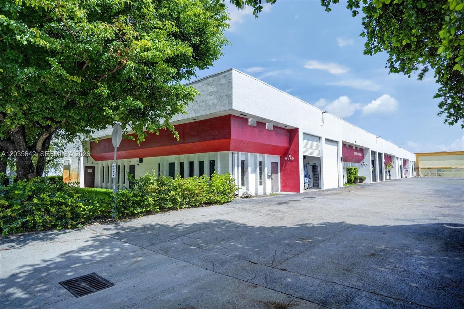 First Generation Restaurant For Lease In Doral, Doral, FL 33166 photo 2
