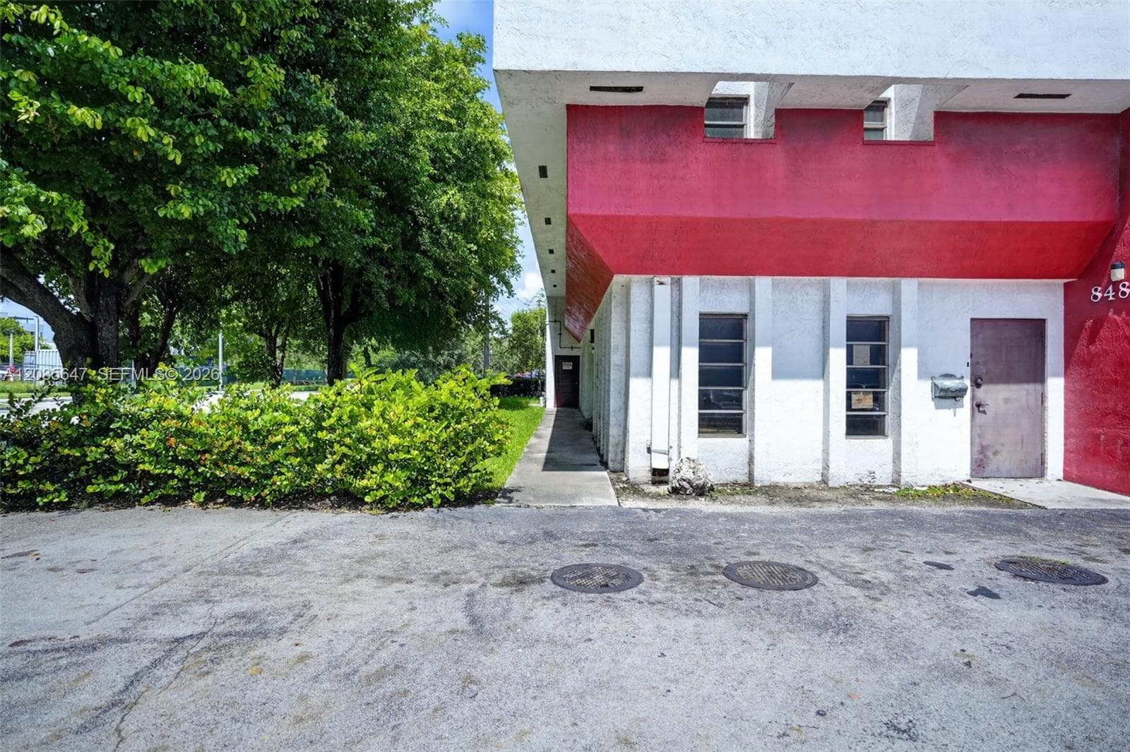 First Generation Restaurant For Lease In Doral, Doral, FL 33166 photo 3