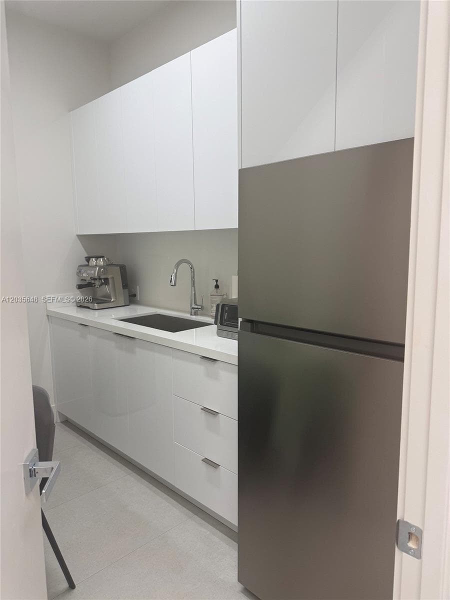 1695 NW 110th Ave # 106, Sweetwater, FL 33172 photo 4