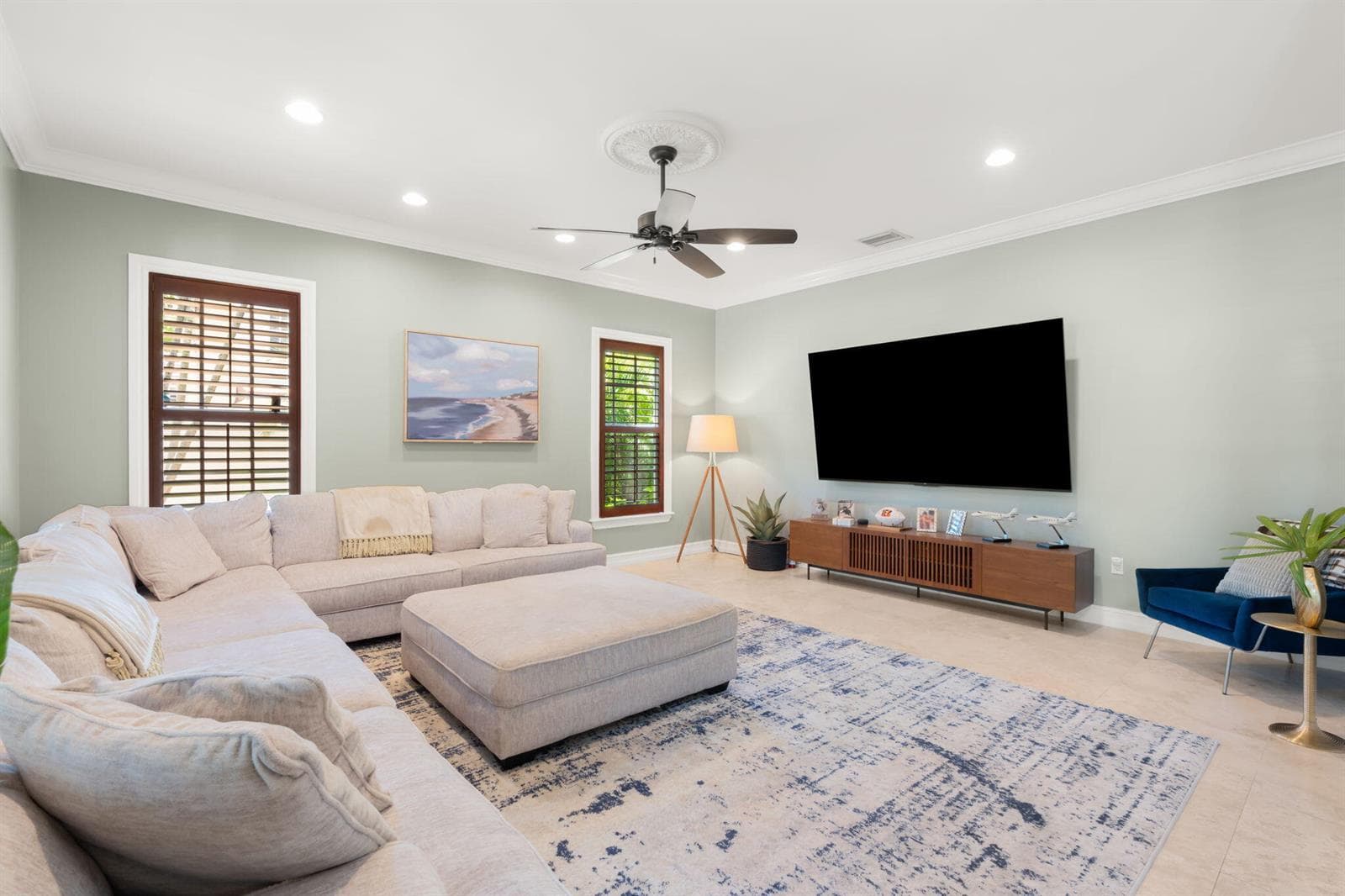 633 NE 20th Street, Wilton Manors, FL 33305 photo 3