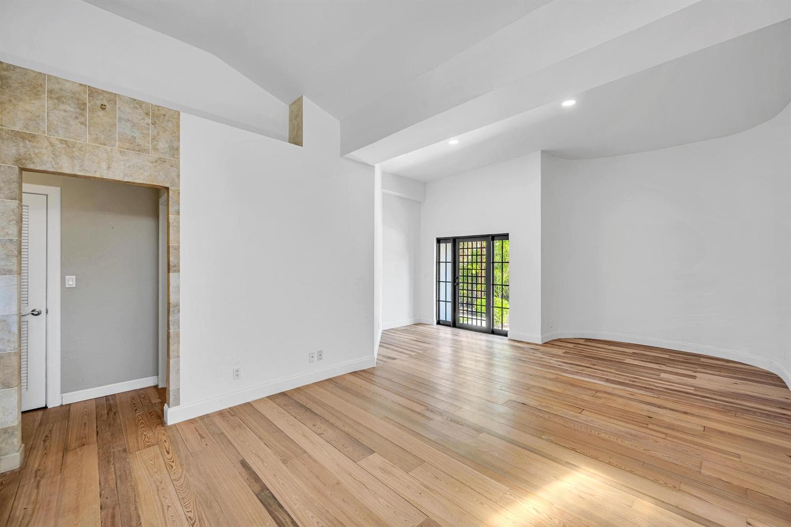 1413 NE 4th Court, Fort Lauderdale, FL 33301 photo 4