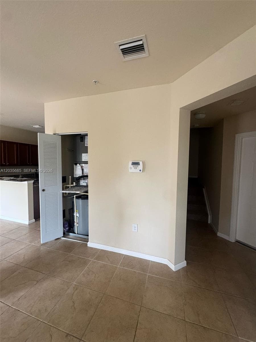 8900 NW 97th Ave # 212, Doral, FL 33178 photo 5