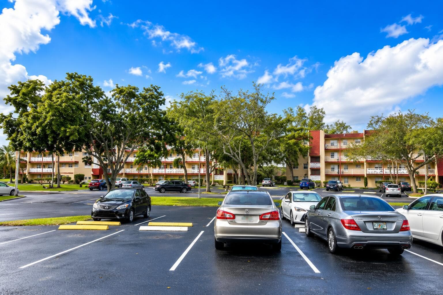 1050 Country Club Drive # 303, Margate, FL 33063 photo 2
