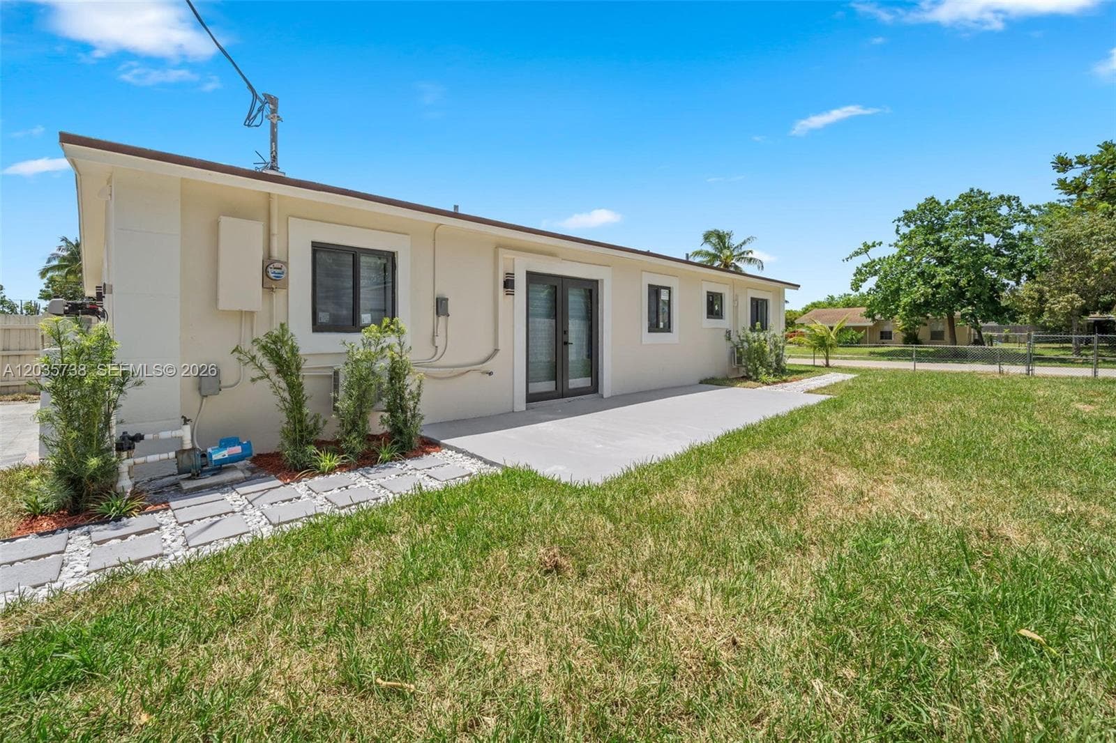 1944 NE 2nd Ave, Pompano Beach, FL 33060 photo 5