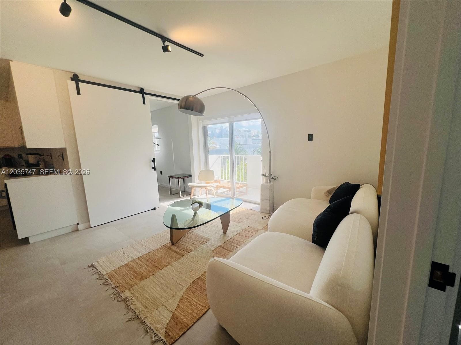 240 Collins Ave # 4A, Miami Beach, FL 33139 photo 4