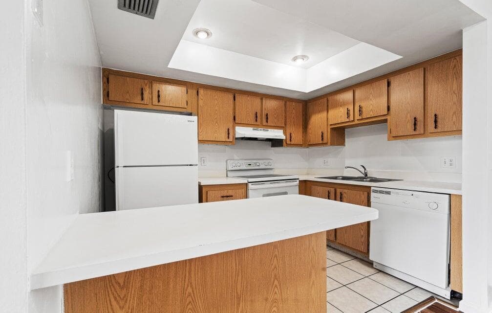 4151 Oak Terrace Drive # 4151, FL 33463 photo 3