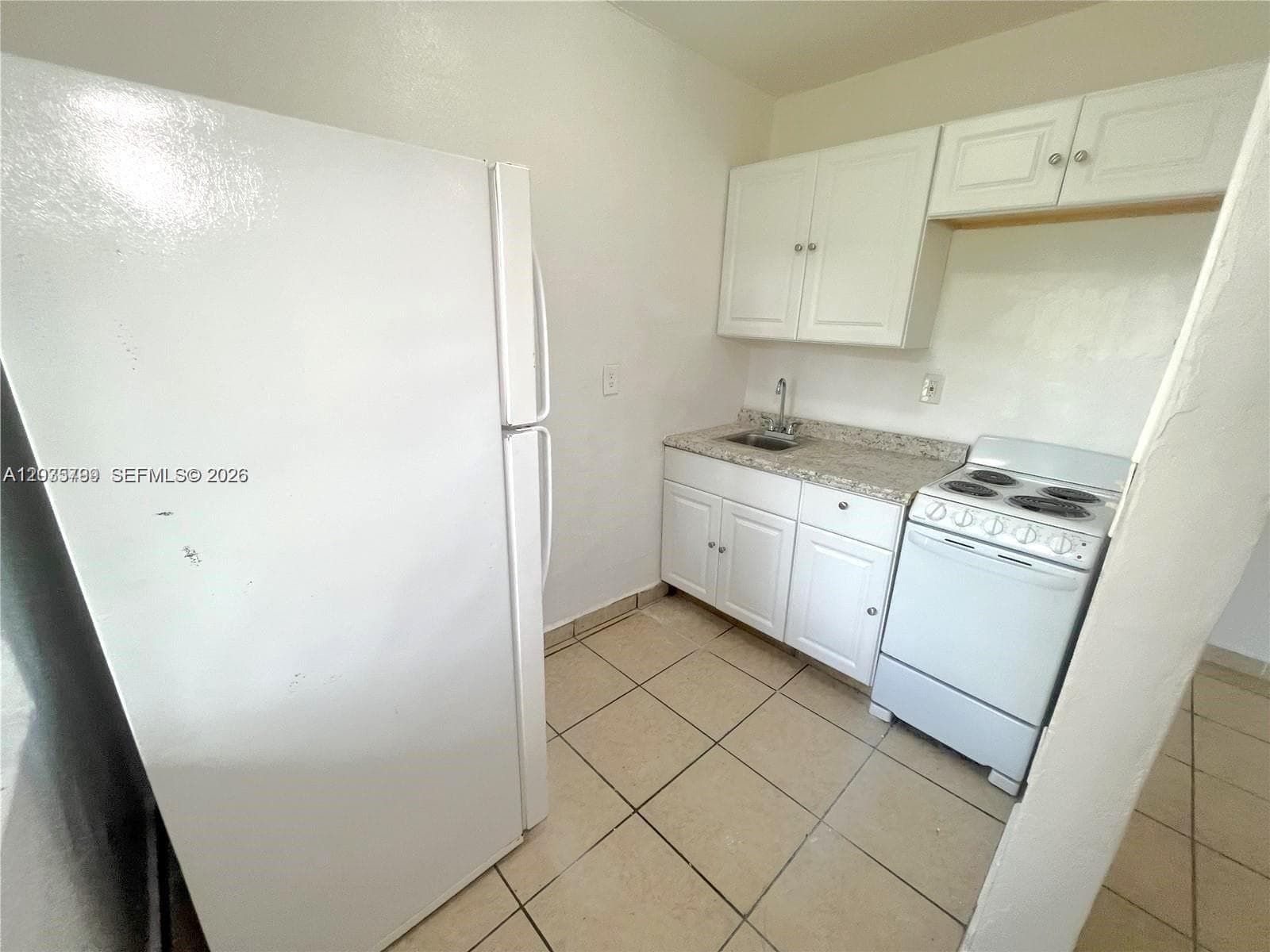420 NW 10th St # 7, Miami, FL 33136 photo 2