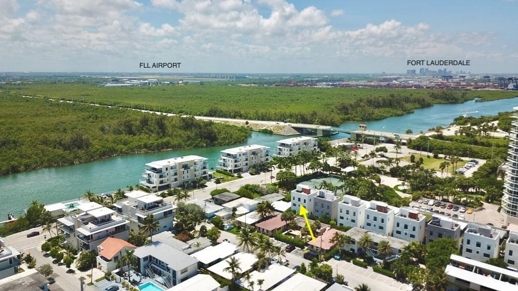 348 Balboa Street, Hollywood, FL 33019 photo 4