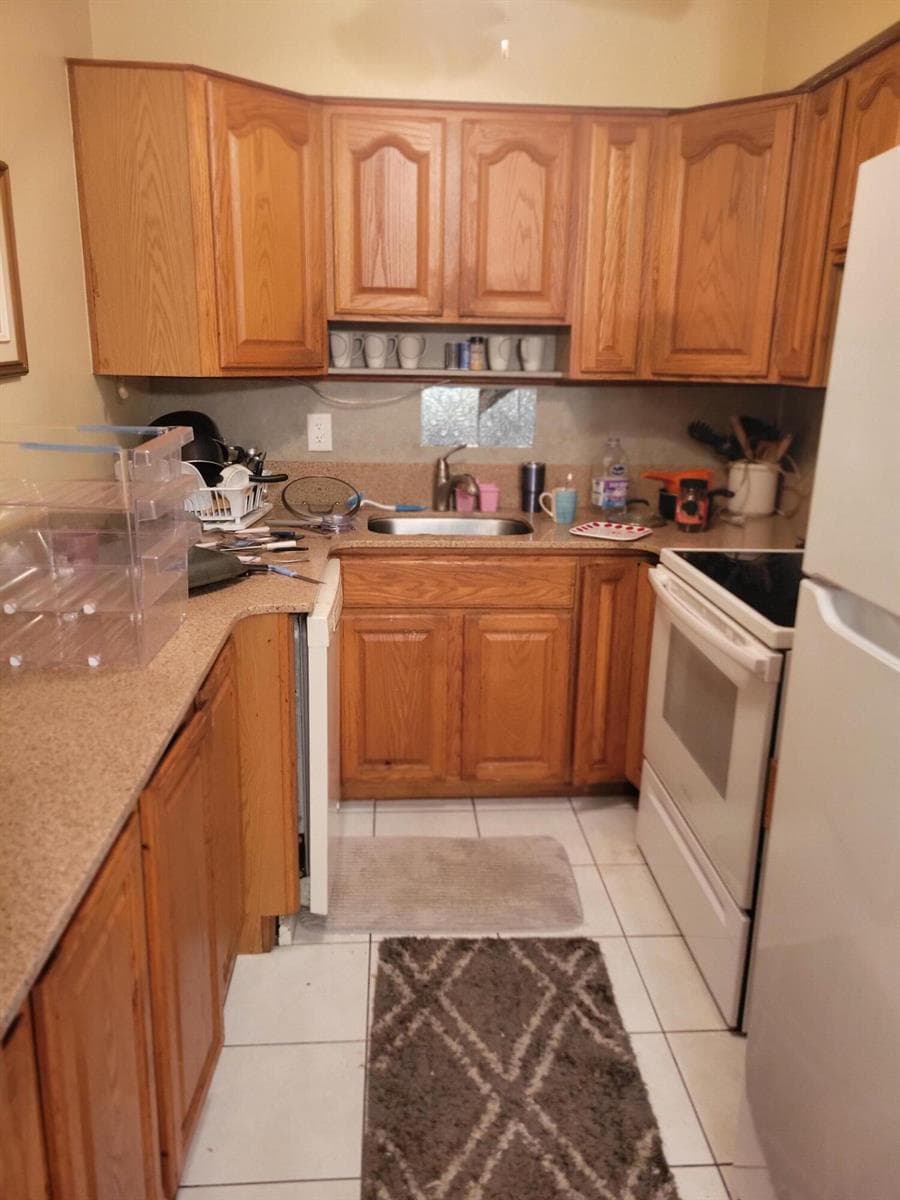 1015 SW 11th Avenue # 12k, Hallandale Beach, FL 33009 photo 5