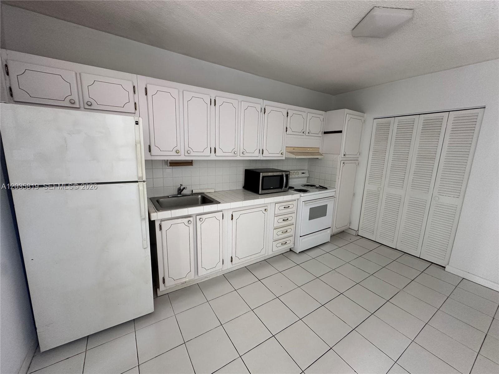 1340 Lincoln Rd # 309, Miami Beach, FL 33139 photo 2