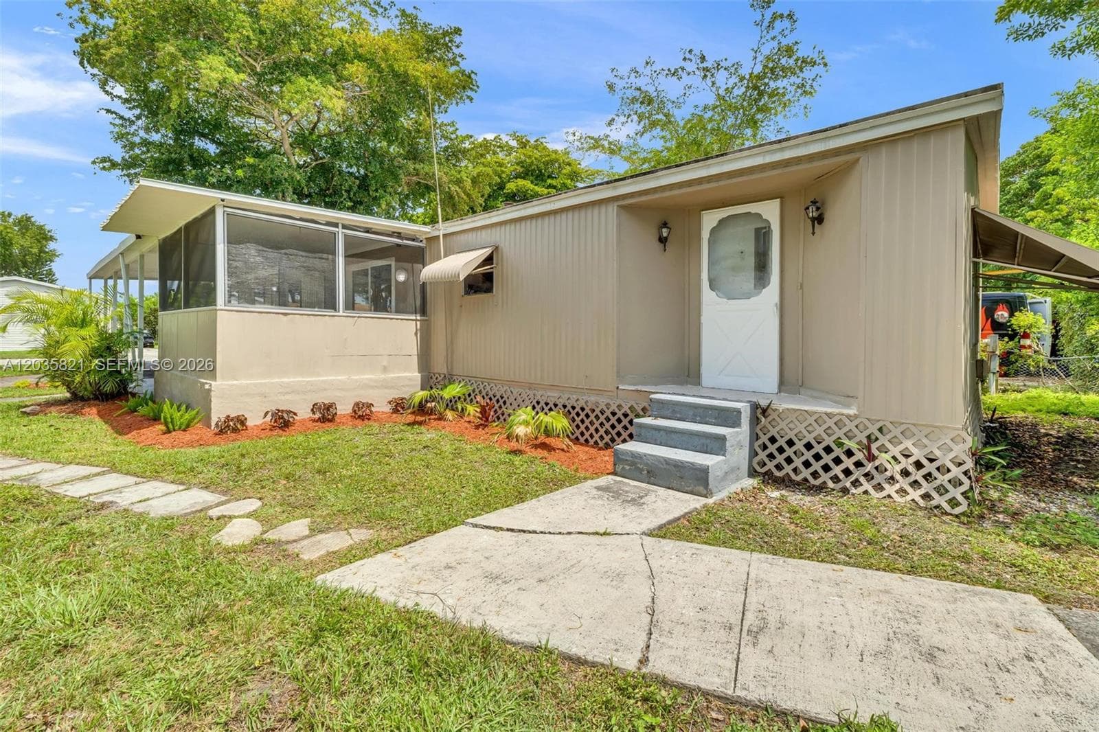 710 NW 217th Way, Pembroke Pines, FL 33029 photo 5