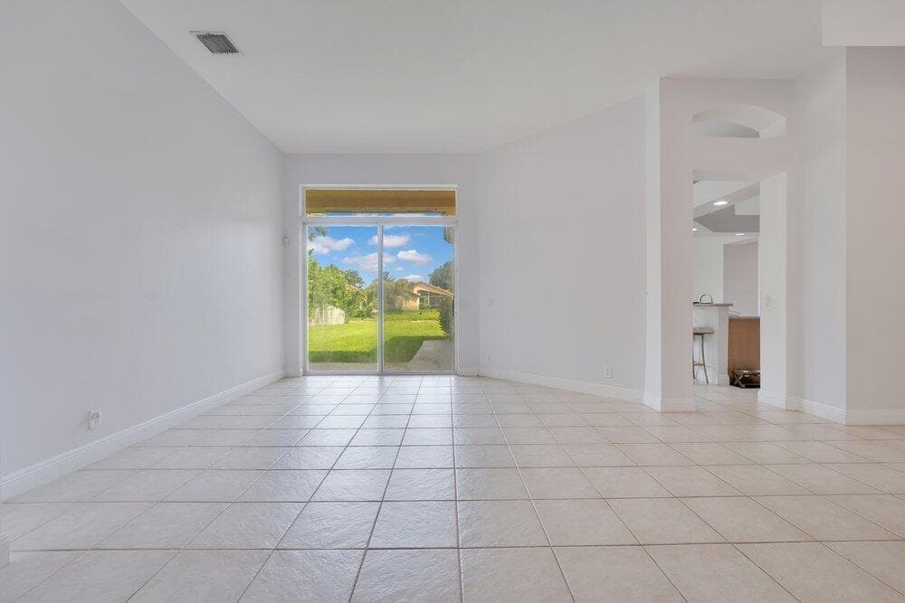 5005 NW 57th Terrace, Coral Springs, FL 33067 photo 3
