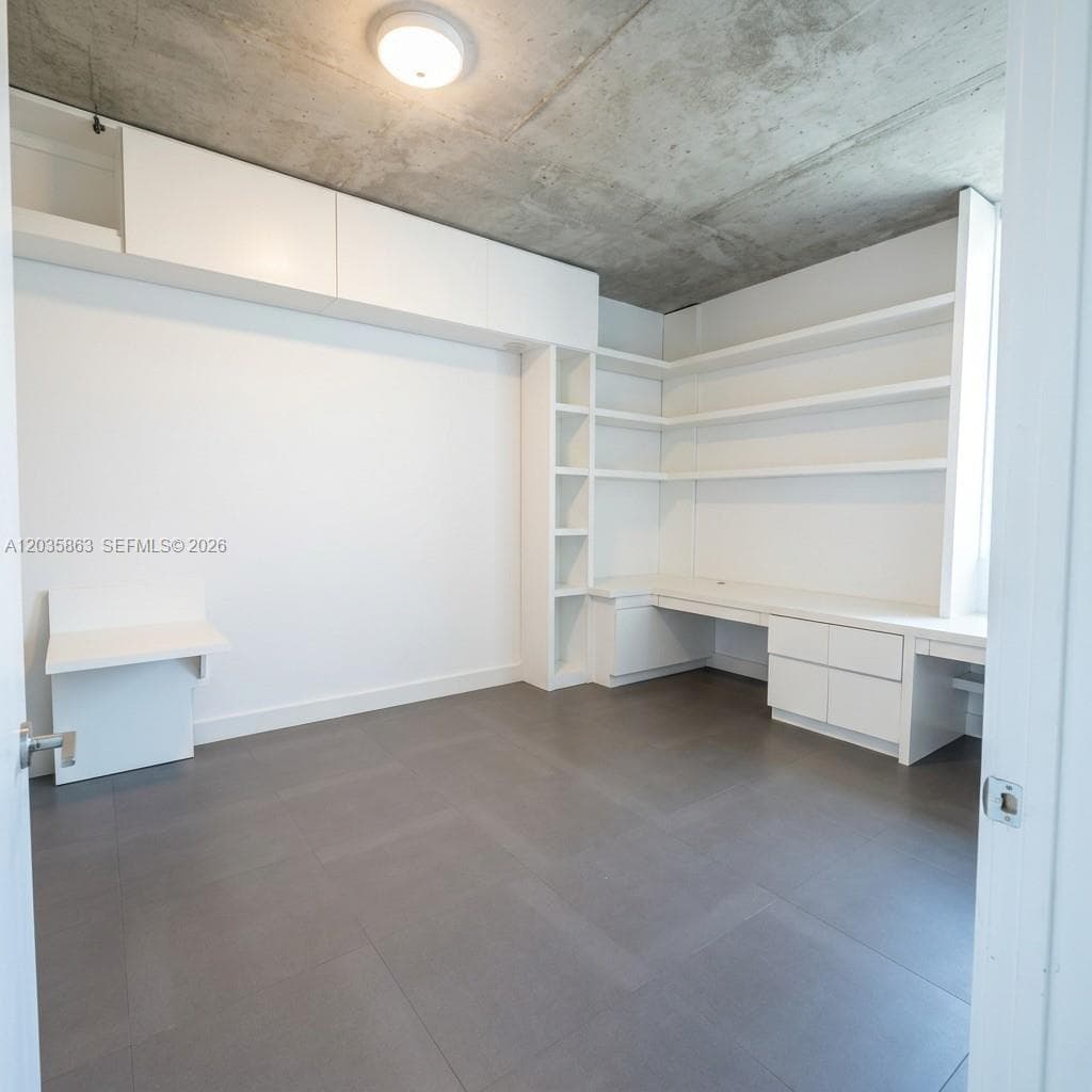 234 NE 3rd St # 1506, Miami, FL 33132 photo 3