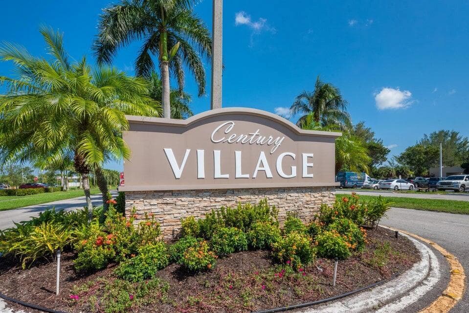 393 Windsor, West Palm Beach, FL 33417 photo 4
