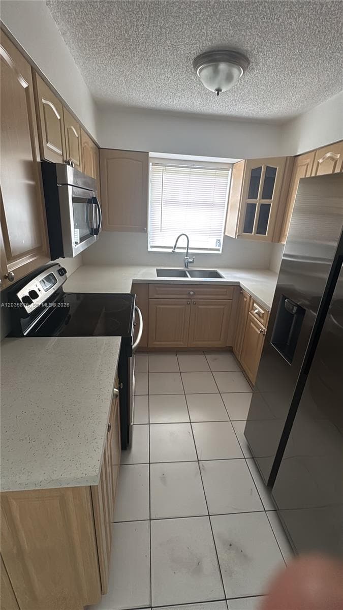 830 W 75th St # 1, Hialeah, FL 33014 photo 2